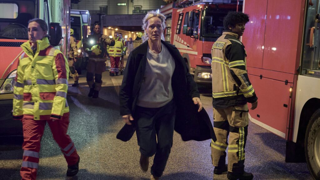 Anna Schudt an der Unfallstelle